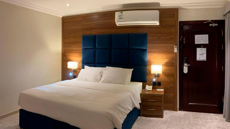 Bedroom 4, Amaken Aparthotel, Al Ahsa