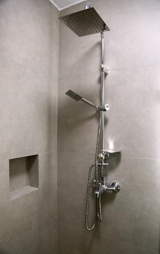 Bathroom 2, Stylish Studio in Central Tirana 3A, Tiranës