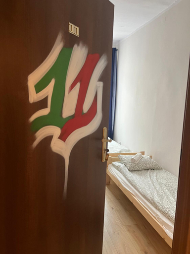 Bedroom 2, Hostel Graffiti, Kraków City