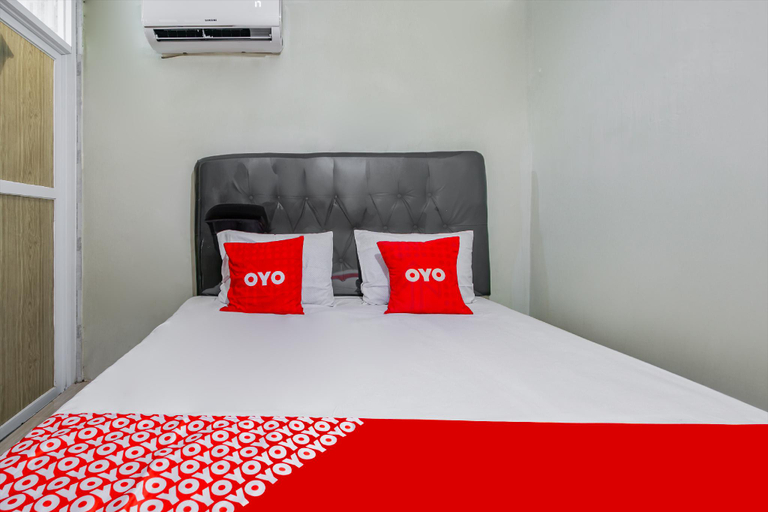 Others 3, OYO 93526 Homely Syariah, Kediri
