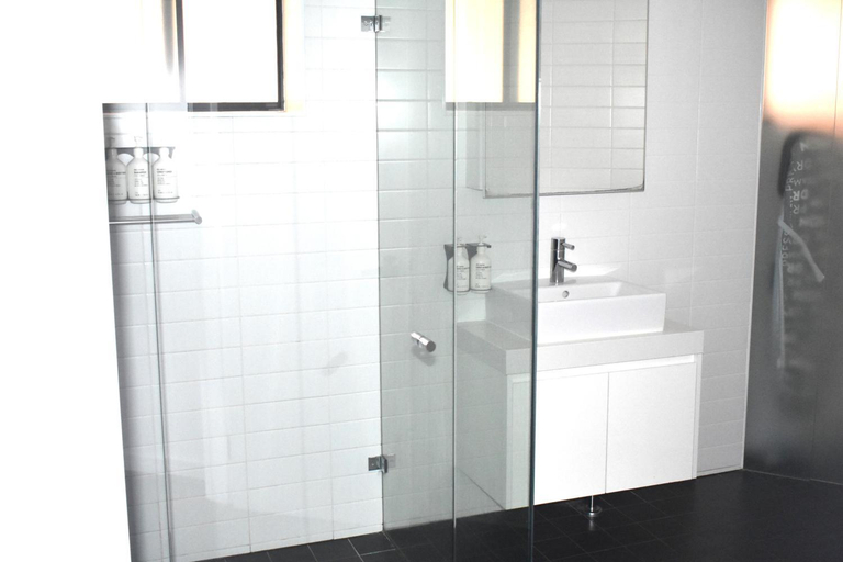 Bathroom 13