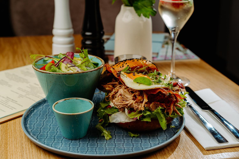Food & Drinks