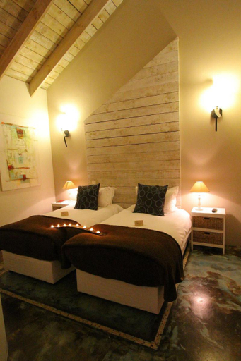 Bedroom 3, Villa Chad Luxury Guesthouse, Overberg