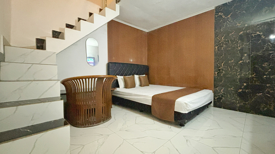 Bedroom 18
