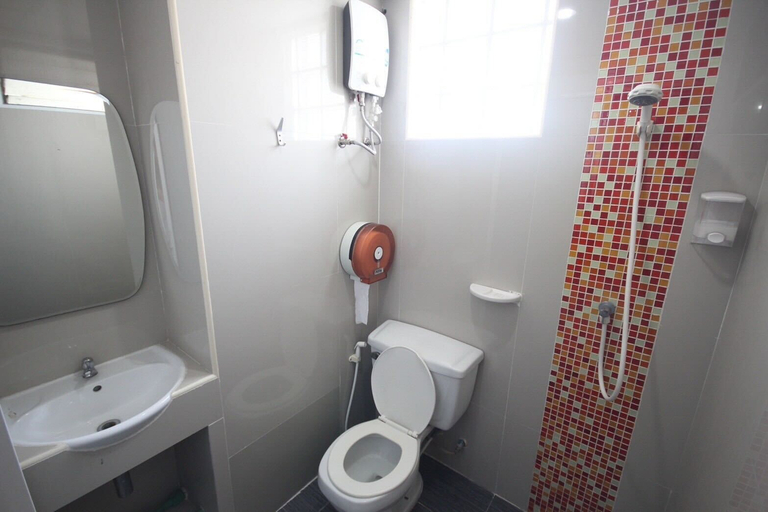 Bathroom 2