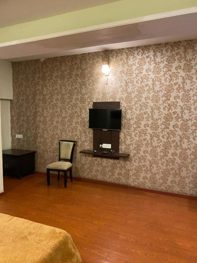 Others 4, Hotel Skylark, Nagpur
