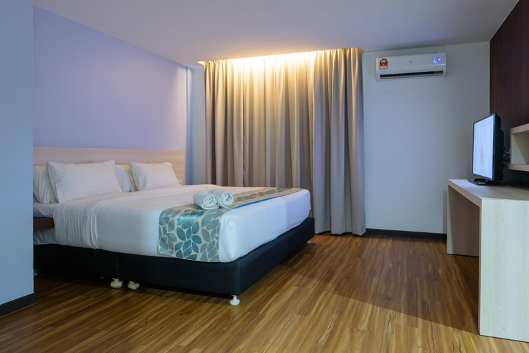 Bedroom 12