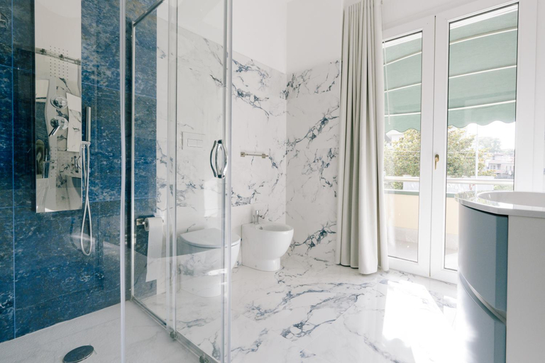 Bathroom 11