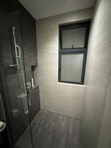 Bathroom 4, Trion 2, Kuala Lumpur