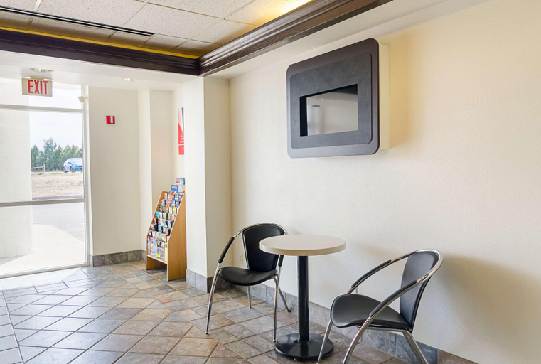 Public Area 3, Motel 6 Wheatland, WY, Platte