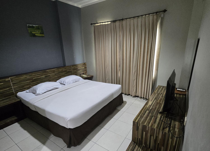 Bedroom 6