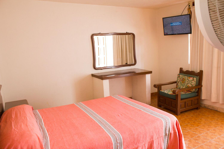Bedroom 2, Hotel Avenida Ixmiquilpan, Ixmiquilpan