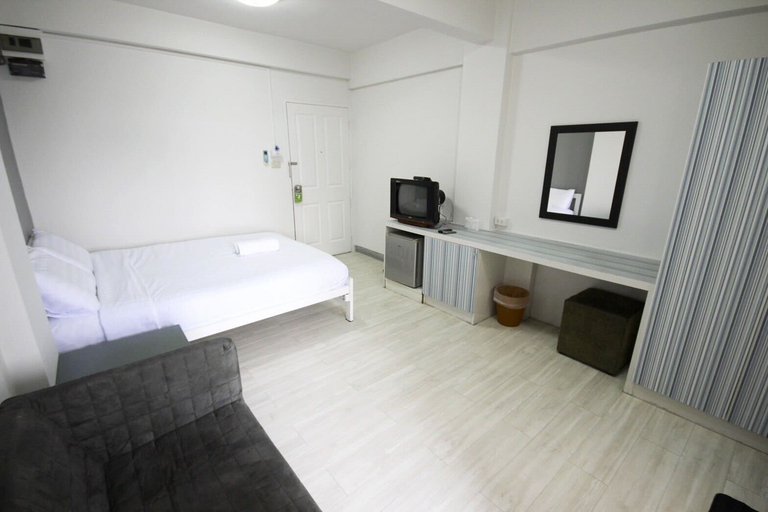 Bedroom 6
