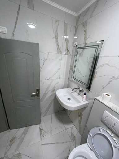 Others 5, Yllis Rooms, Vlorës