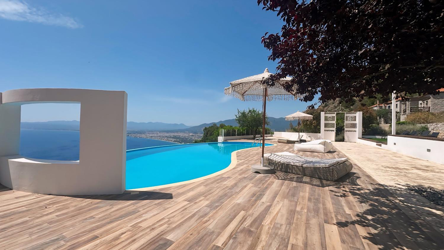 Others 4, Ryalos Villas, Peloponnese