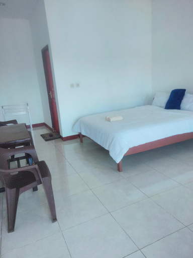 Bedroom 4, Lucky Guest House, Ende