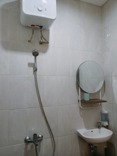 Bathroom 4, Villa Ravindra, Malang