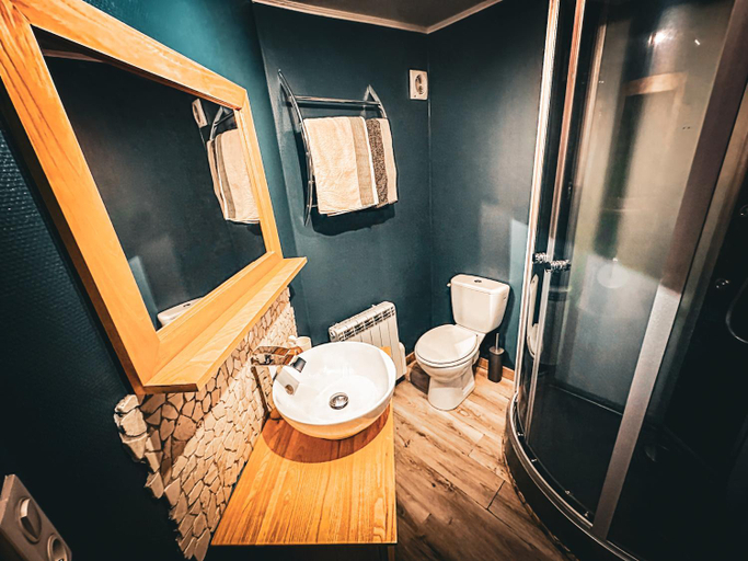 Bathroom 3, Le 105, Honfleur, Calvados