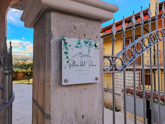 Facilities 2, Relais del Parco Azzurro e Relais del Parco Rosa, L'Aquila