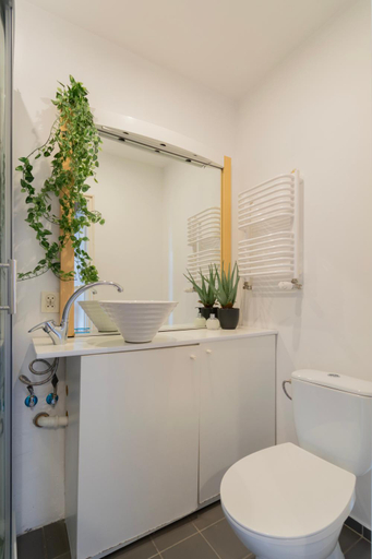 Bathroom 3, Apartments Studencka Street, Next to Planty Park, Kraków City