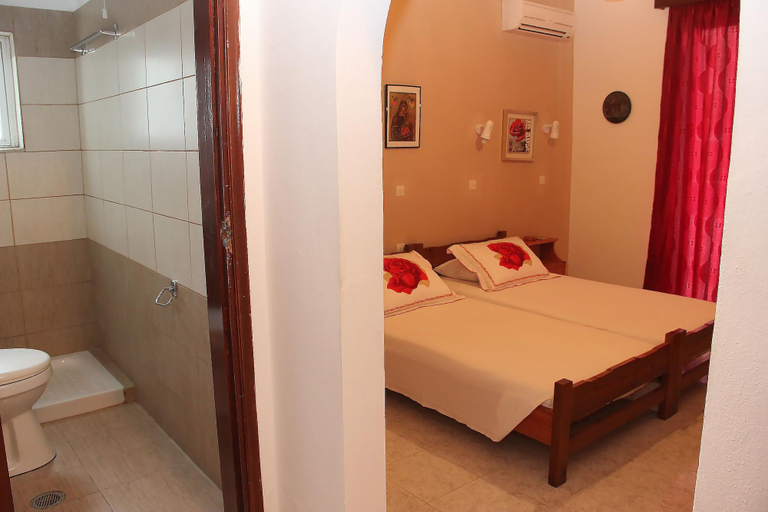 Bathroom 5, Hotel Dimitra Sun, South Aegean