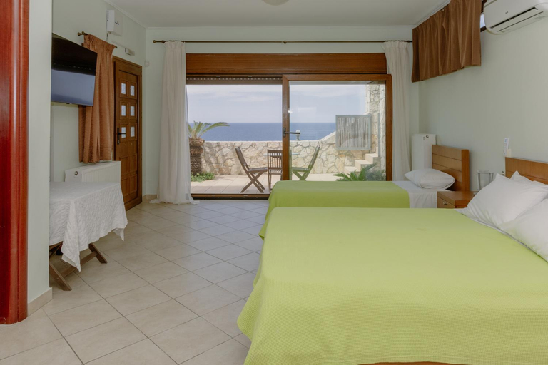 Others 4, Villa Pasifai, Central Greece