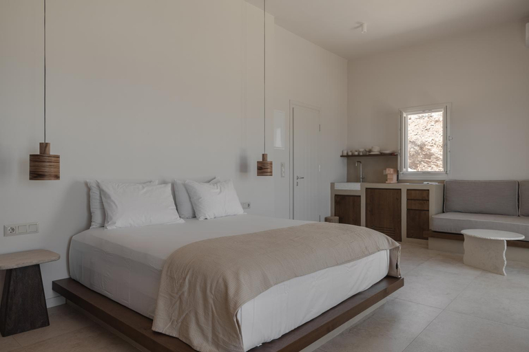 Others 2, Piperi Suites, South Aegean