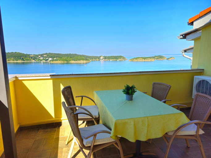 Others 2, Apartment Jelena, Lopar/Supetarska Draga