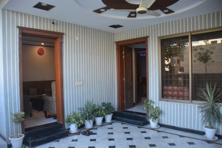 Others 4, Golf Rest House, Faisal Town, Islamabad