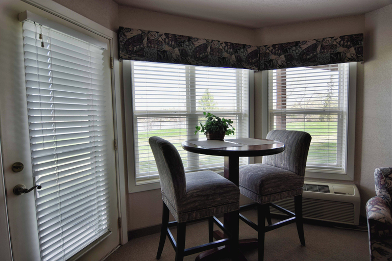 Others 4, Unit 311 1 BD/ 1 BA Condo, Barron