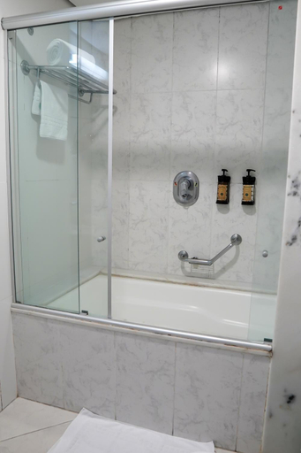 Bathroom 5, Nacional Inn Jaragua Sao Paulo, São Paulo