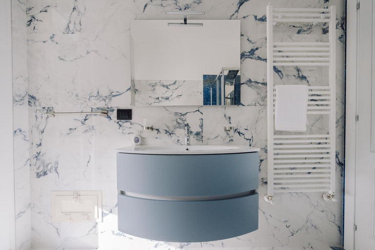 Bathroom 7