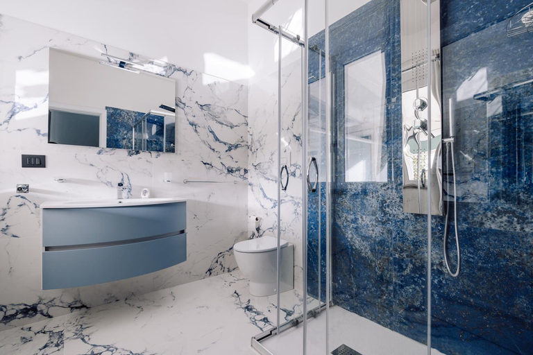 Bathroom 13