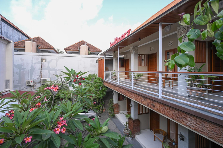 Exterior & Views 5, RedDoorz near Mertasari Beach 2, Denpasar