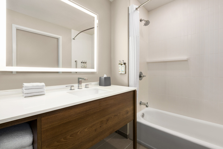 Bathroom 9