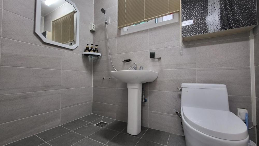 Bathroom, Goseong Deulggot Stay Private House, Goseong