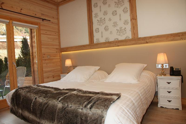 Bedroom 3, Hotel Vinas de Larrede, Huesca
