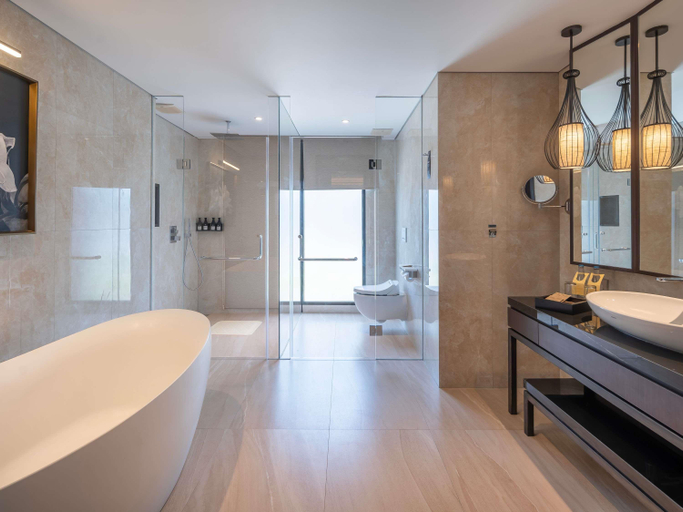 Bathroom 8