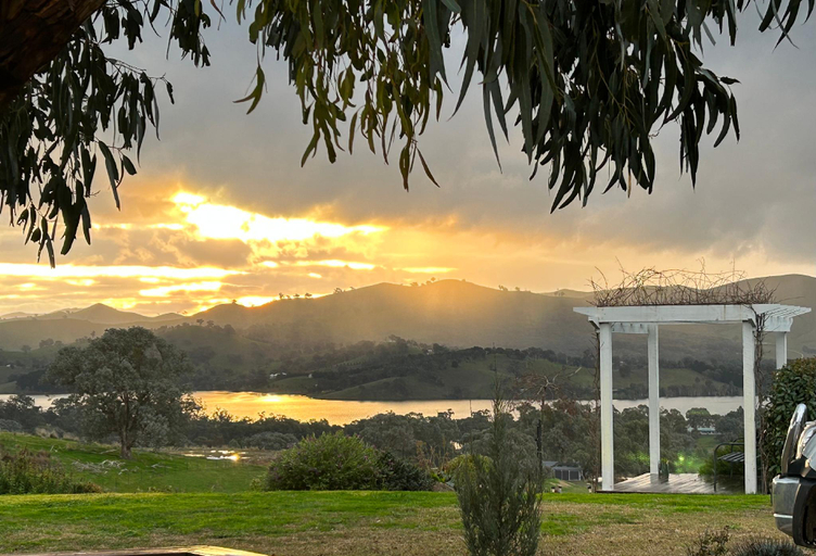 Public Area, Burnt Creek Cottages, Mansfield