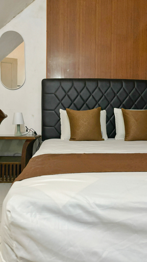 Bedroom 27
