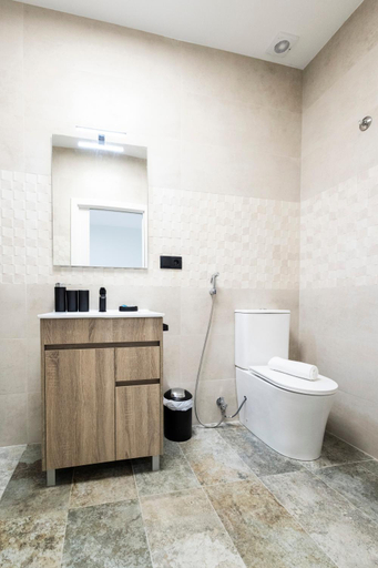 Bathroom 3, Vera Garden by Concept Flats, Valencia