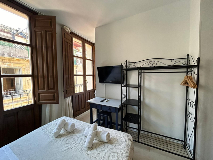 Bedroom 4, Hostal El Olivo, Granada