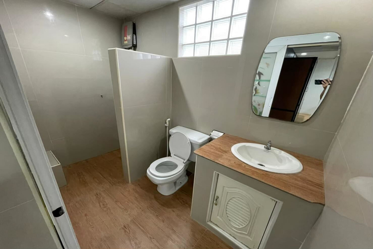 Bathroom 2