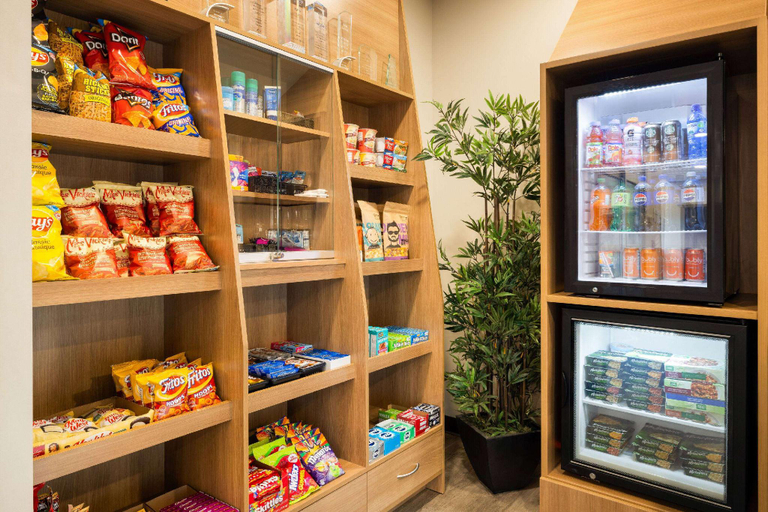 Food & Drinks 5, Microtel Inn and Suites by Wyndham Val d Or, Vallée-de-l'Or