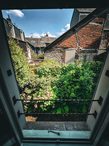 Others 4, Le 105, Honfleur, Calvados