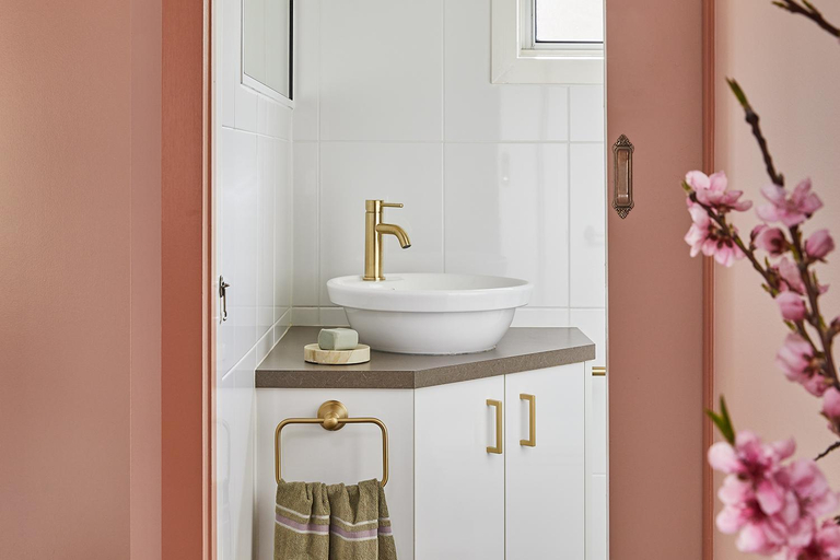 Bathroom 3, Westwood Lodge, Alpine - East