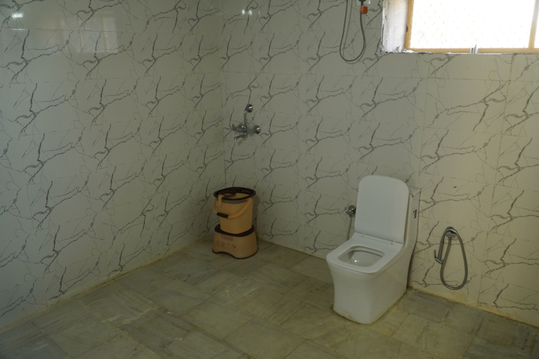 Bathroom, Desert Abu Safari, Jaisalmer