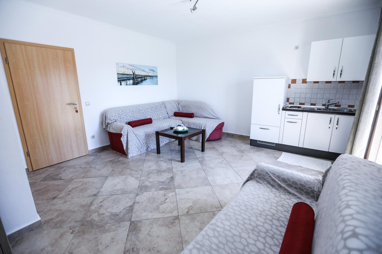 4, Villa Illyria