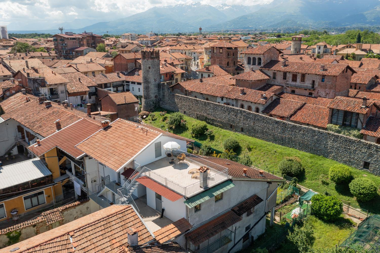 Others 4, La terrazza sul Ricetto - Guest House, Biella