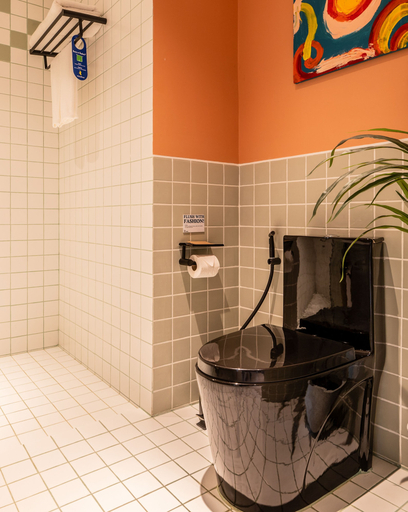 Bathroom 7
